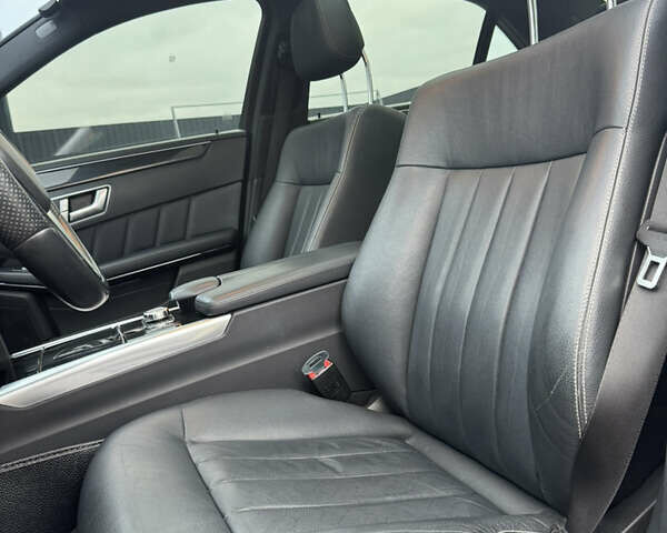 Чорний Мерседес Е-Клас, об'ємом двигуна 1.99 л та пробігом 197 тис. км за 19900 $, фото 26 на Automoto.ua