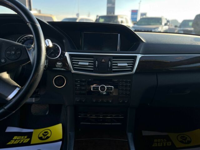 Чорний Мерседес Е-Клас, об'ємом двигуна 0 л та пробігом 254 тис. км за 18200 $, фото 18 на Automoto.ua