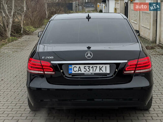 Чорний Мерседес Е-Клас, об'ємом двигуна 2 л та пробігом 329 тис. км за 13600 $, фото 8 на Automoto.ua