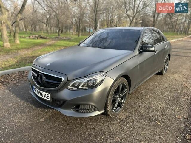 Чорний Мерседес Е-Клас, об'ємом двигуна 2 л та пробігом 250 тис. км за 14999 $, фото 2 на Automoto.ua