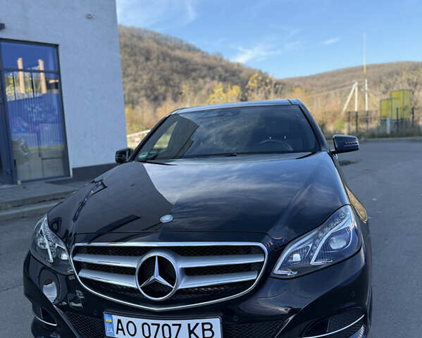 Черный Мерседес Е-Класс, объемом двигателя 2.2 л и пробегом 163 тыс. км за 19200 $, фото 11 на Automoto.ua