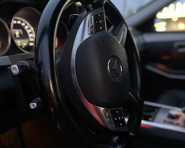 Черный Мерседес Е-Класс, объемом двигателя 2.14 л и пробегом 319 тыс. км за 16700 $, фото 38 на Automoto.ua