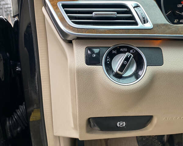 Черный Мерседес Е-Класс, объемом двигателя 2.2 л и пробегом 261 тыс. км за 15000 $, фото 12 на Automoto.ua