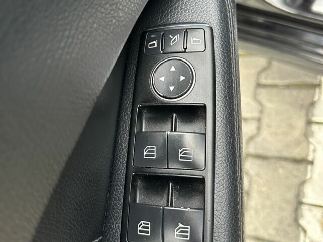 Чорний Мерседес Е-Клас, об'ємом двигуна 2.1 л та пробігом 300 тис. км за 14800 $, фото 18 на Automoto.ua