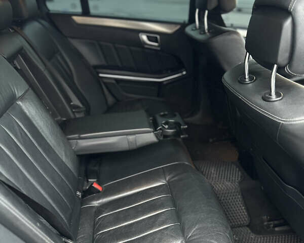 Мерседес Е-Класс 2013 в Черновцах на Automoto.ua Черный Мерседес Е-Класс, объемом двигателя 2.2 л и пробегом 371 тыс. км за 15500 $, фото 23 на Automoto.ua