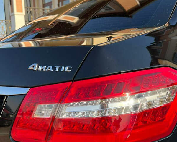 Мерседес Е-Класс 2013 в Дрогобыче на Automoto.ua Черный Мерседес Е-Класс, объемом двигателя 2.14 л и пробегом 298 тыс. км за 14000 $, фото 10 на Automoto.ua