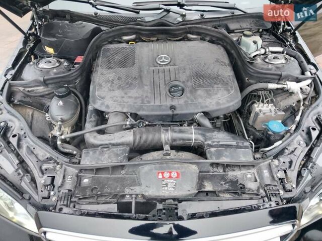 Черный Мерседес Е-Класс, объемом двигателя 2.14 л и пробегом 259 тыс. км за 13700 $, фото 16 на Automoto.ua