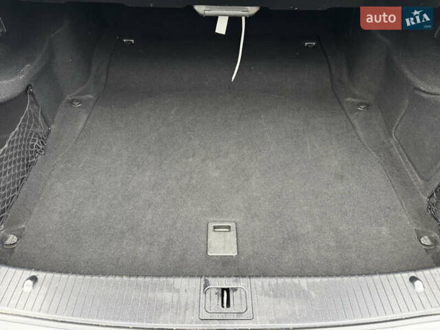 Чорний Мерседес Е-Клас, об'ємом двигуна 1.99 л та пробігом 197 тис. км за 19900 $, фото 19 на Automoto.ua