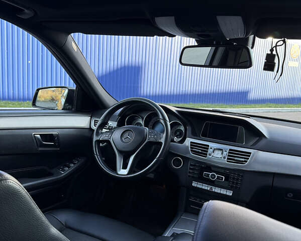 Черный Мерседес Е-Класс, объемом двигателя 2.2 л и пробегом 163 тыс. км за 19200 $, фото 31 на Automoto.ua