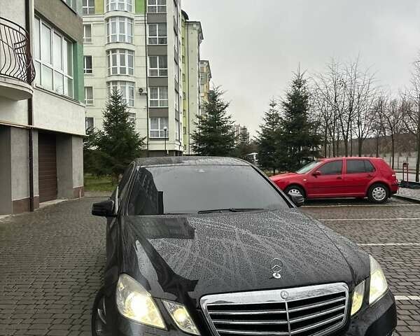 Черный Мерседес Е-Класс, объемом двигателя 2.2 л и пробегом 278 тыс. км за 12999 $, фото 16 на Automoto.ua