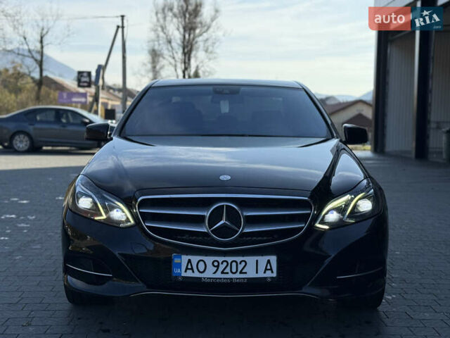 Черный Мерседес Е-Класс, объемом двигателя 2.1 л и пробегом 310 тыс. км за 17500 $, фото 4 на Automoto.ua
