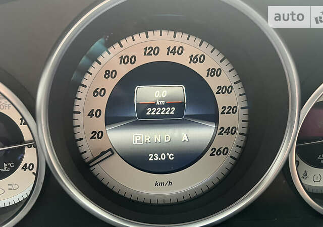 Черный Мерседес Е-Класс, объемом двигателя 2.2 л и пробегом 222 тыс. км за 22222 $, фото 47 на Automoto.ua