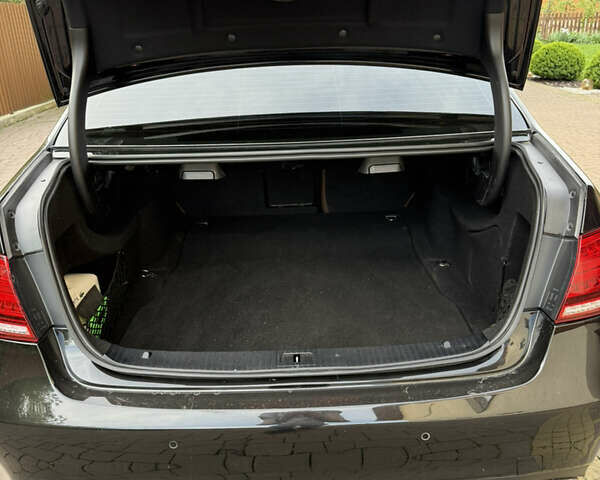 Чорний Мерседес Е-Клас, об'ємом двигуна 2.14 л та пробігом 313 тис. км за 25500 $, фото 18 на Automoto.ua