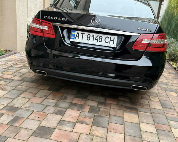 Черный Мерседес Е-Класс, объемом двигателя 2.2 л и пробегом 235 тыс. км за 16400 $, фото 16 на Automoto.ua