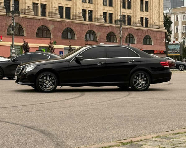 Черный Мерседес Е-Класс, объемом двигателя 2 л и пробегом 329 тыс. км за 13900 $, фото 23 на Automoto.ua