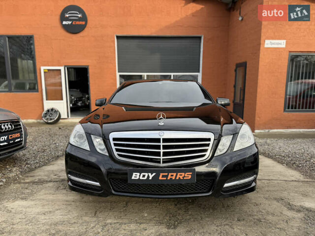 Чорний Мерседес Е-Клас, об'ємом двигуна 2.2 л та пробігом 277 тис. км за 12999 $, фото 1 на Automoto.ua