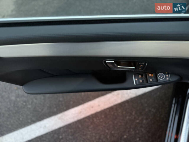 Черный Мерседес Е-Класс, объемом двигателя 2.14 л и пробегом 319 тыс. км за 16700 $, фото 21 на Automoto.ua