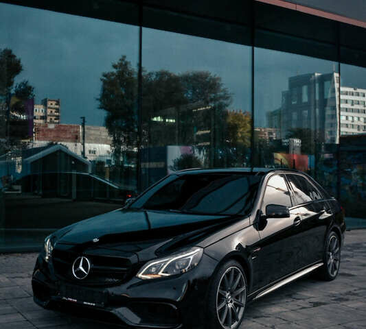 Черный Мерседес Е-Класс, объемом двигателя 5.46 л и пробегом 147 тыс. км за 35000 $, фото 12 на Automoto.ua