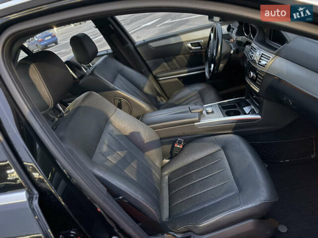 Черный Мерседес Е-Класс, объемом двигателя 2.14 л и пробегом 319 тыс. км за 16700 $, фото 29 на Automoto.ua