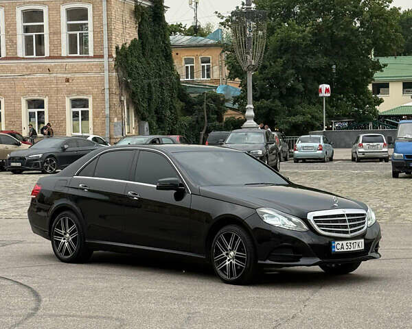 Черный Мерседес Е-Класс, объемом двигателя 2 л и пробегом 329 тыс. км за 13900 $, фото 31 на Automoto.ua