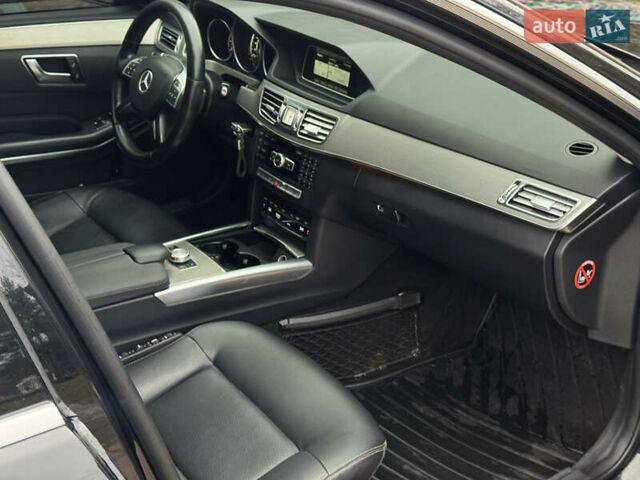 Чорний Мерседес Е-Клас, об'ємом двигуна 1.99 л та пробігом 329 тис. км за 13500 $, фото 17 на Automoto.ua