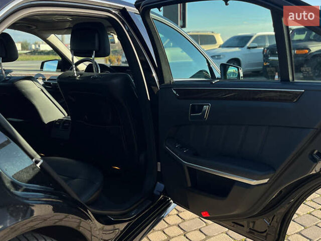 Черный Мерседес Е-Класс, объемом двигателя 2.14 л и пробегом 254 тыс. км за 18200 $, фото 25 на Automoto.ua