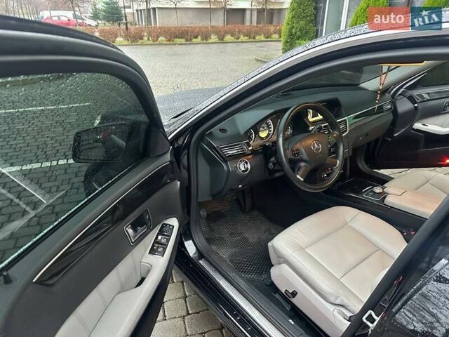 Черный Мерседес Е-Класс, объемом двигателя 2.2 л и пробегом 278 тыс. км за 12999 $, фото 5 на Automoto.ua