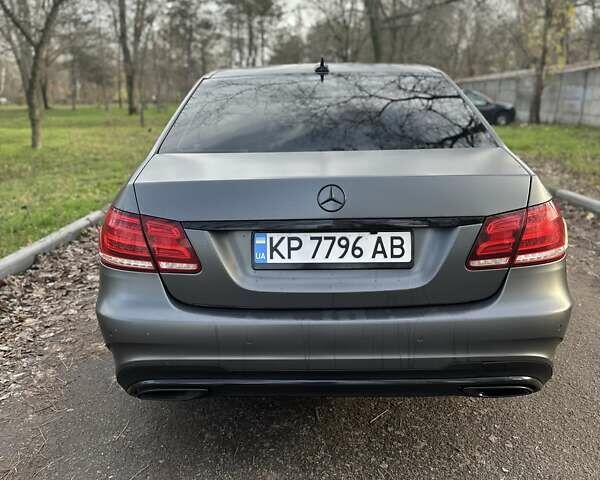 Чорний Мерседес Е-Клас, об'ємом двигуна 2 л та пробігом 250 тис. км за 14999 $, фото 8 на Automoto.ua