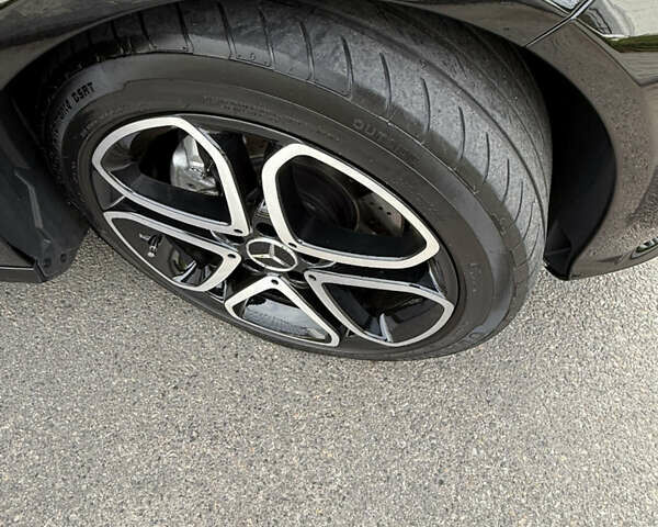 Черный Мерседес Е-Класс, объемом двигателя 2.2 л и пробегом 252 тыс. км за 17700 $, фото 15 на Automoto.ua