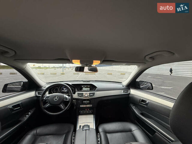 Черный Мерседес Е-Класс, объемом двигателя 2 л и пробегом 329 тыс. км за 13900 $, фото 13 на Automoto.ua