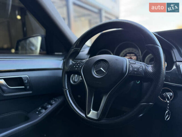 Черный Мерседес Е-Класс, объемом двигателя 2.1 л и пробегом 310 тыс. км за 17500 $, фото 41 на Automoto.ua