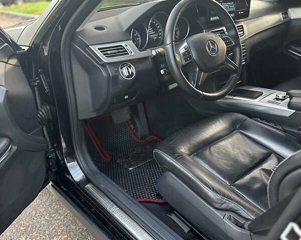 Чорний Мерседес Е-Клас, об'ємом двигуна 2 л та пробігом 250 тис. км за 14999 $, фото 9 на Automoto.ua