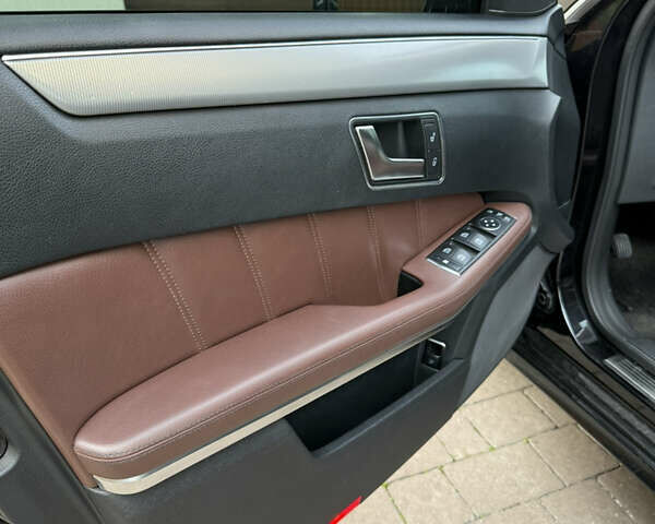 Чорний Мерседес Е-Клас, об'ємом двигуна 2.14 л та пробігом 313 тис. км за 25500 $, фото 23 на Automoto.ua