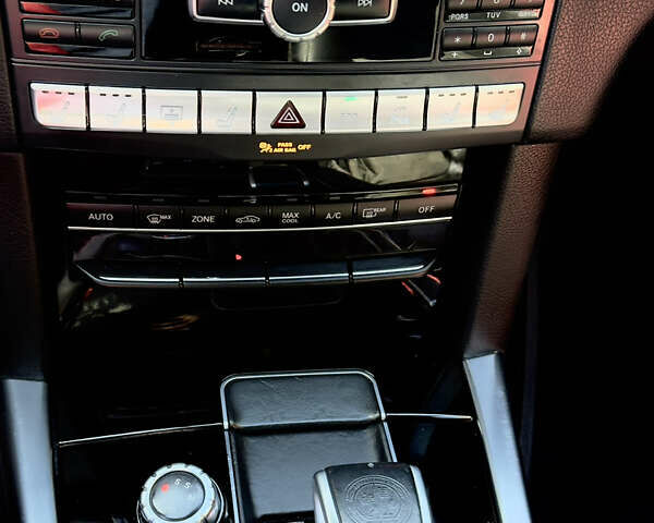 Черный Мерседес Е-Класс, объемом двигателя 5.46 л и пробегом 147 тыс. км за 35000 $, фото 17 на Automoto.ua