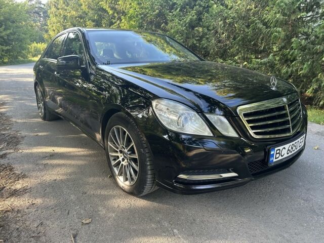 Черный Мерседес Е-Класс, объемом двигателя 1.8 л и пробегом 293 тыс. км за 9999 $, фото 1 на Automoto.ua