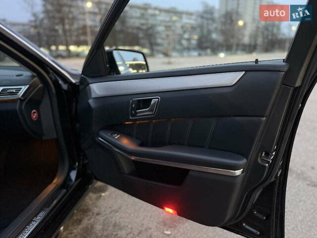 Черный Мерседес Е-Класс, объемом двигателя 2.14 л и пробегом 319 тыс. км за 16700 $, фото 30 на Automoto.ua