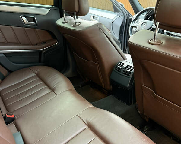 Чорний Мерседес Е-Клас, об'ємом двигуна 2.14 л та пробігом 313 тис. км за 25500 $, фото 31 на Automoto.ua