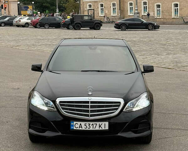 Черный Мерседес Е-Класс, объемом двигателя 2 л и пробегом 329 тыс. км за 13900 $, фото 20 на Automoto.ua