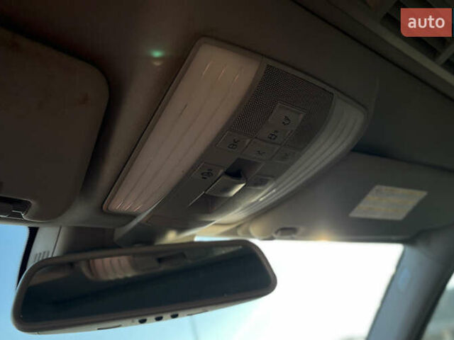 Черный Мерседес Е-Класс, объемом двигателя 2.14 л и пробегом 254 тыс. км за 18200 $, фото 18 на Automoto.ua