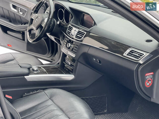 Чорний Мерседес Е-Клас, об'ємом двигуна 2.99 л та пробігом 360 тис. км за 17700 $, фото 11 на Automoto.ua
