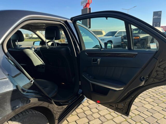 Чорний Мерседес Е-Клас, об'ємом двигуна 0 л та пробігом 254 тис. км за 18200 $, фото 22 на Automoto.ua