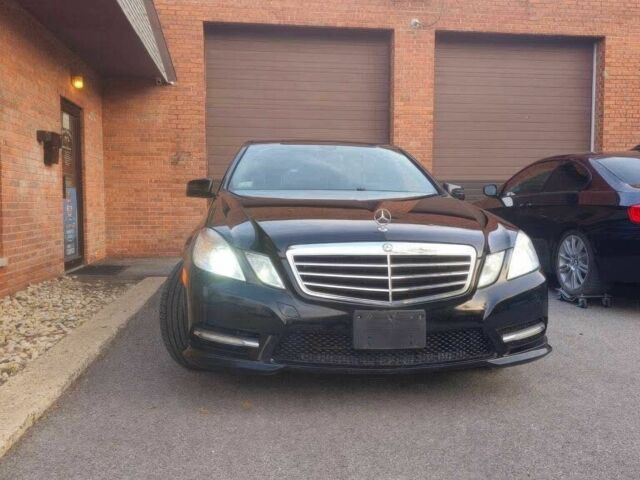 Черный Мерседес Е-Класс, объемом двигателя 3.5 л и пробегом 149 тыс. км за 14000 $, фото 1 на Automoto.ua