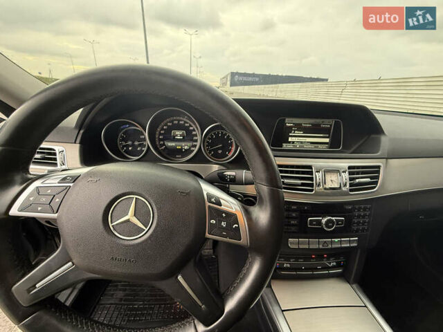 Черный Мерседес Е-Класс, объемом двигателя 2 л и пробегом 329 тыс. км за 13900 $, фото 6 на Automoto.ua