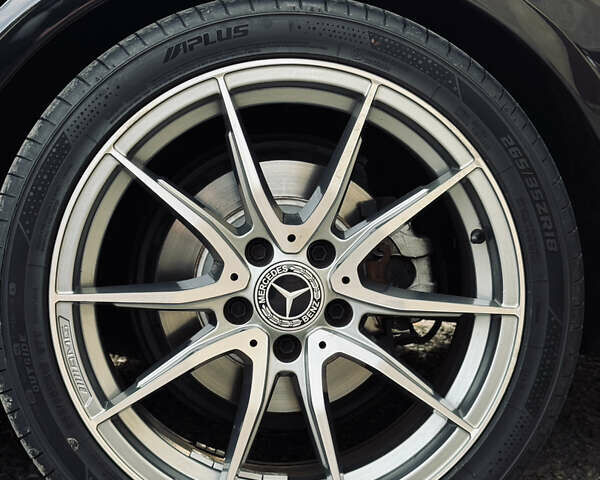 Мерседес Е-Класс 2013 в Сторожинце на Automoto.ua Черный Мерседес Е-Класс, объемом двигателя 2.14 л и пробегом 229 тыс. км за 21001 $, фото 9 на Automoto.ua