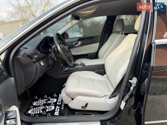 Чорний Мерседес Е-Клас, об'ємом двигуна 2.2 л та пробігом 277 тис. км за 12999 $, фото 6 на Automoto.ua