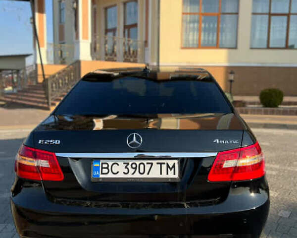 Черный Мерседес Е-Класс, объемом двигателя 2.2 л и пробегом 297 тыс. км за 14800 $, фото 9 на Automoto.ua