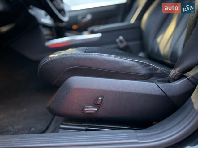 Черный Мерседес Е-Класс, объемом двигателя 2.14 л и пробегом 319 тыс. км за 16700 $, фото 23 на Automoto.ua