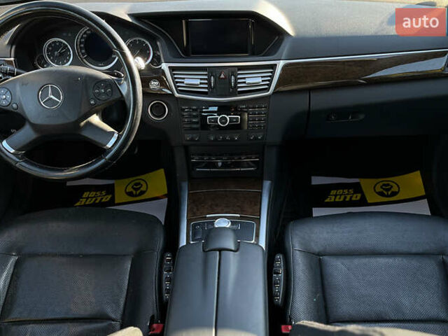 Черный Мерседес Е-Класс, объемом двигателя 2.14 л и пробегом 254 тыс. км за 18200 $, фото 9 на Automoto.ua