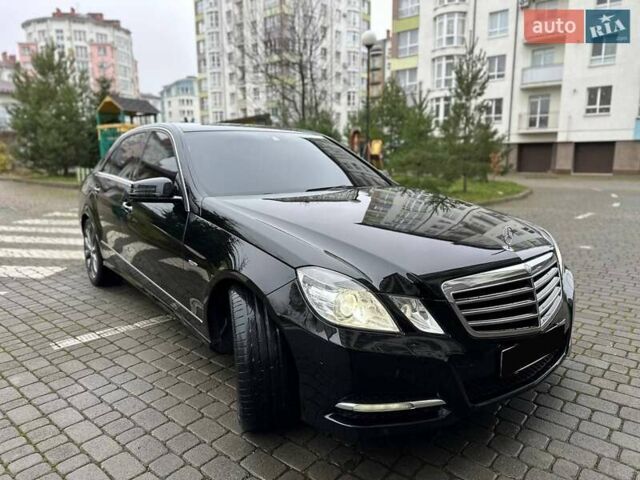 Черный Мерседес Е-Класс, объемом двигателя 2.2 л и пробегом 278 тыс. км за 12999 $, фото 30 на Automoto.ua