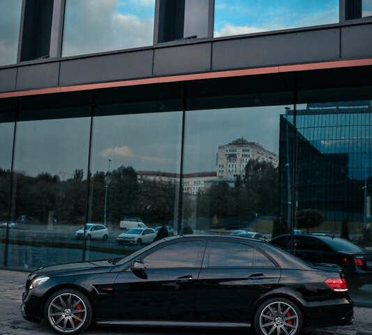Мерседес Е-Клас 2013 у Києві на Automoto.ua Чорний Мерседес Е-Клас, об'ємом двигуна 5.46 л та пробігом 147 тис. км за 37000 $, фото 11 на Automoto.ua